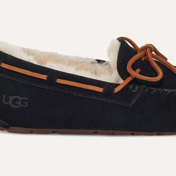 Womens UGG Dakota Moccasin Slipper - Black Suede, Size 6 M US New in box - Picture 3 of 7